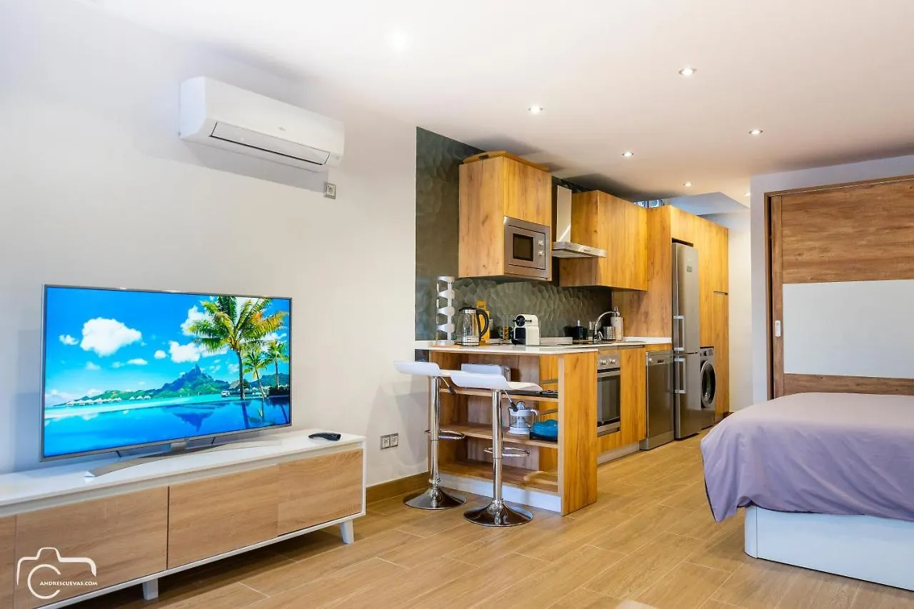 Estudio Moderno En Elviria, Marbella Apartment